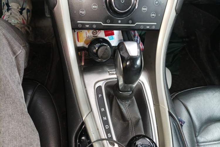 Used Ford Mondeo 2013 2.0L GTDi 200 Fashion Edition Gear Lever