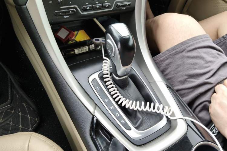 Used Ford Mondeo 2013 1.5L GTDi180 Comfort Model Gear Lever