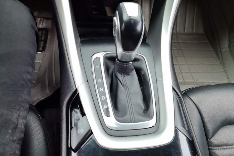 Used Ford Mondeo 2013 1.5L GTDi180 Fashion Edition Gear Lever