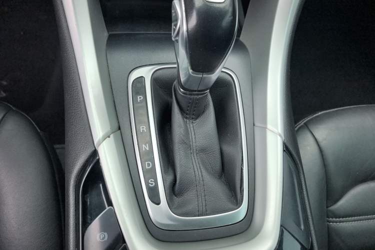 Used Ford Mondeo 2013 1.5L GTDi180 Fashion Edition Gear Lever