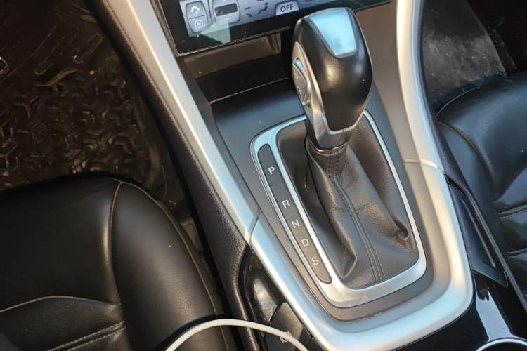 Used Ford Mondeo 2013 1.5L GTDi180 Fashion Edition Gear Lever
