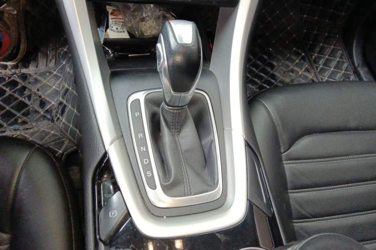 Used Ford Mondeo 2013 1.5L GTDi180 Fashion Edition Gear Lever