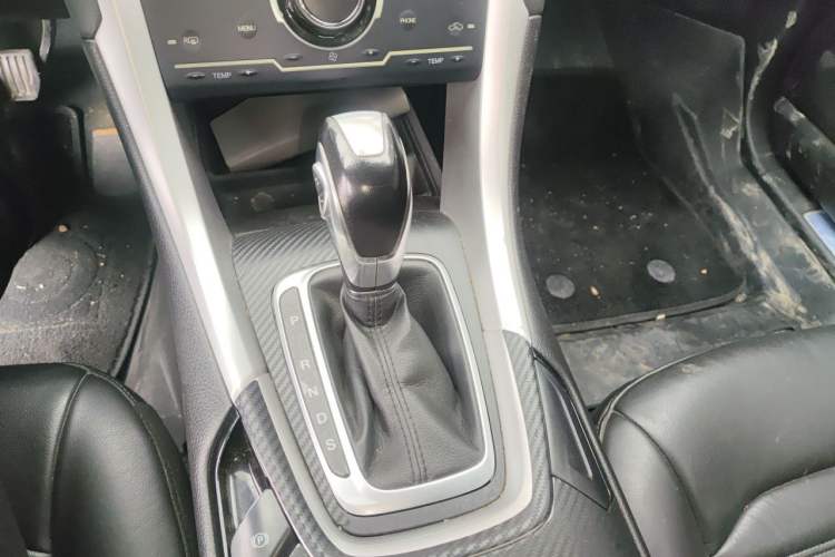 Used Ford Mondeo 2013 1.5L GTDi180 Fashion Edition Gear Lever