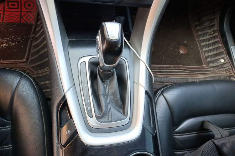 Used Ford Mondeo 2013 1.5L GTDi180 Fashion Edition Gear Lever