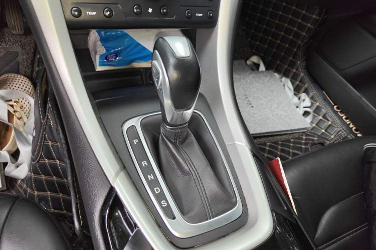 Used Ford Mondeo 2013 1.5L GTDi180 Fashion Edition Gear Lever