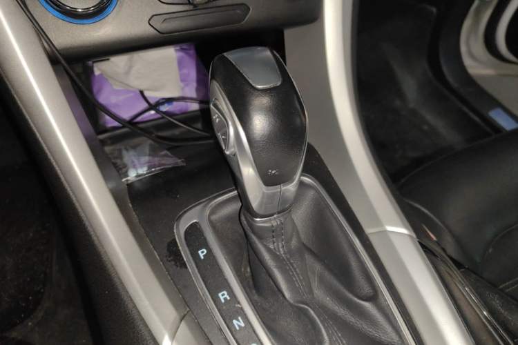 Used Ford Mondeo 2013 1.5L GTDi180 Fashion Edition Gear Lever