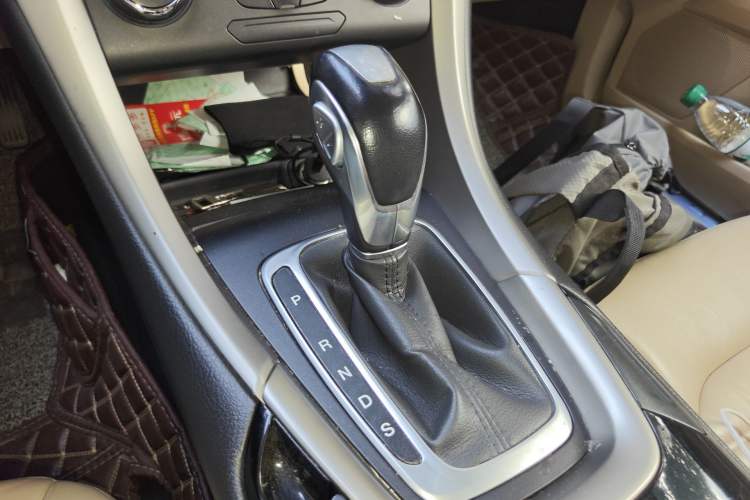 Used Ford Mondeo 2013 1.5L GTDi180 Fashion Edition Gear Lever