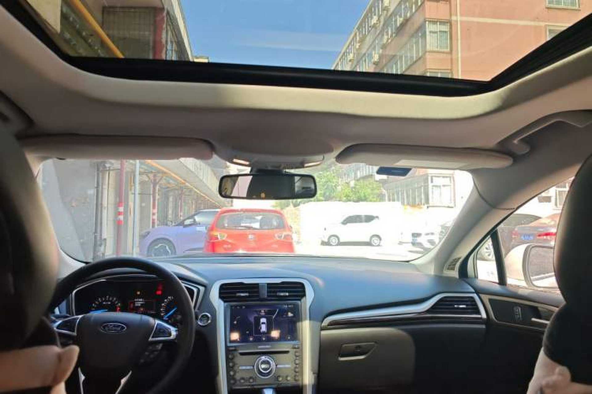 Used Ford Mondeo 2013 2.0L GTDi 200 Fashion Edition Headliner