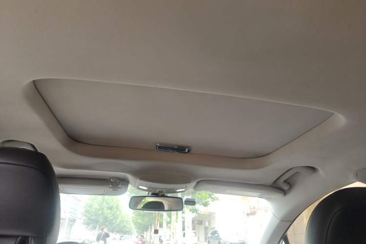 Used Ford Mondeo 2013 2.0L GTDi 200 Fashion Edition Headliner
