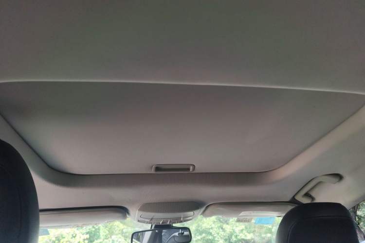 Used Ford Mondeo 2013 2.0L GTDi 200 Luxury Model Headliner