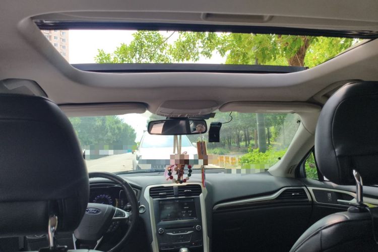 Used Ford Mondeo 2013 2.0L GTDi 200 Luxury Model Headliner