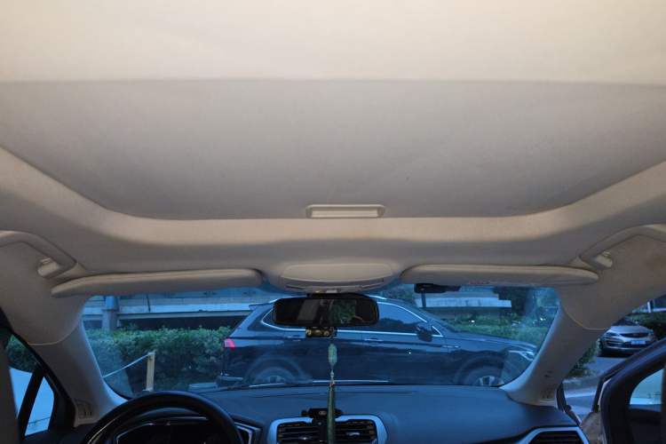 Used Ford Mondeo 2013 2.0L GTDi240 Luxury Sport Model Headliner