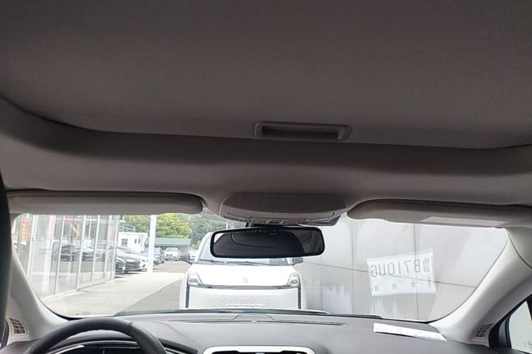 Used Ford Mondeo 2013 2.0L GTDi 200 Luxury Model Headliner