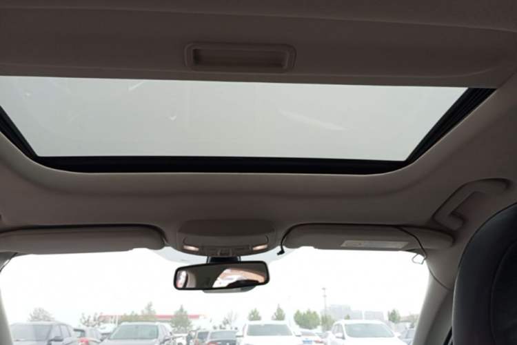 Used Ford Mondeo 2013 2.0L GTDi 200 Fashion Edition Headliner