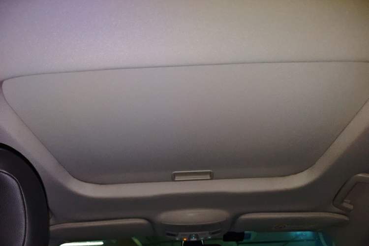 Used Ford Mondeo 2013 2.0L GTDi 200 Luxury Model Headliner