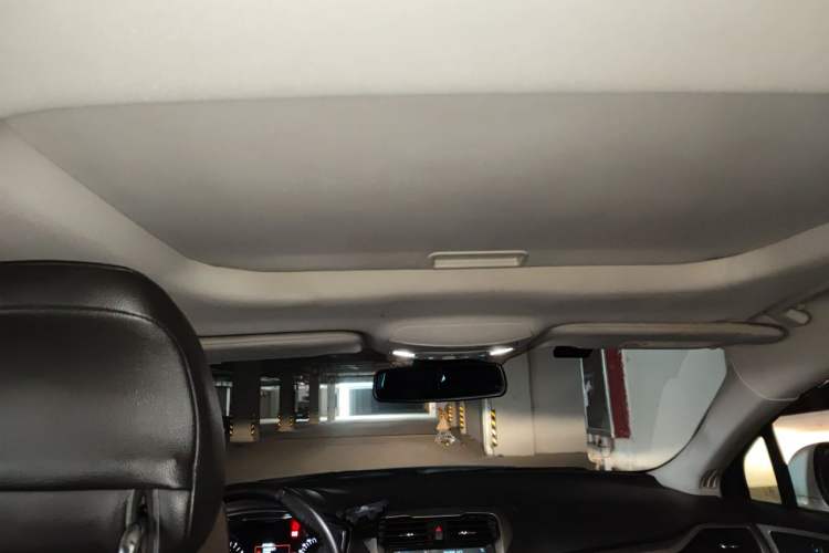 Used Ford Mondeo 2013 2.0L GTDi 200 Fashion Edition Headliner
