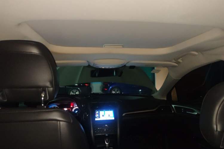 Used Ford Mondeo 2013 2.0L GTDi 200 Fashion Edition Headliner