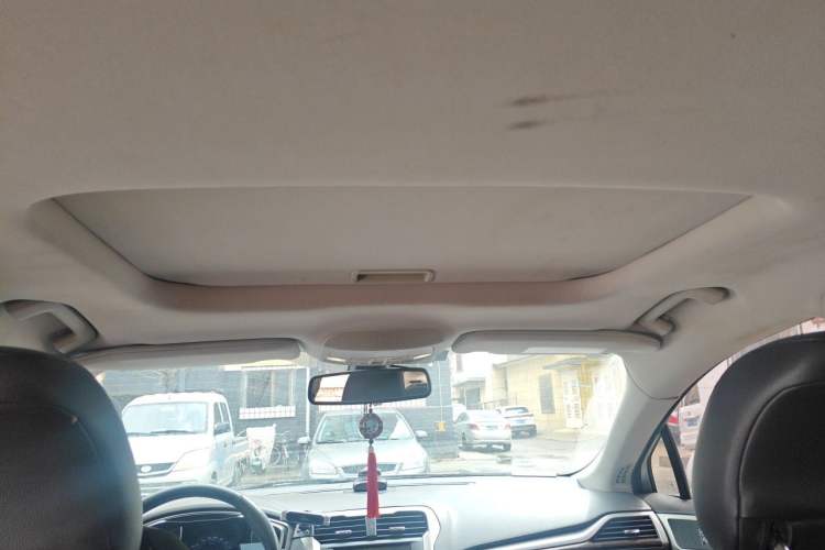 Used Ford Mondeo 2013 2.0L GTDi 200 Luxury Model Headliner
