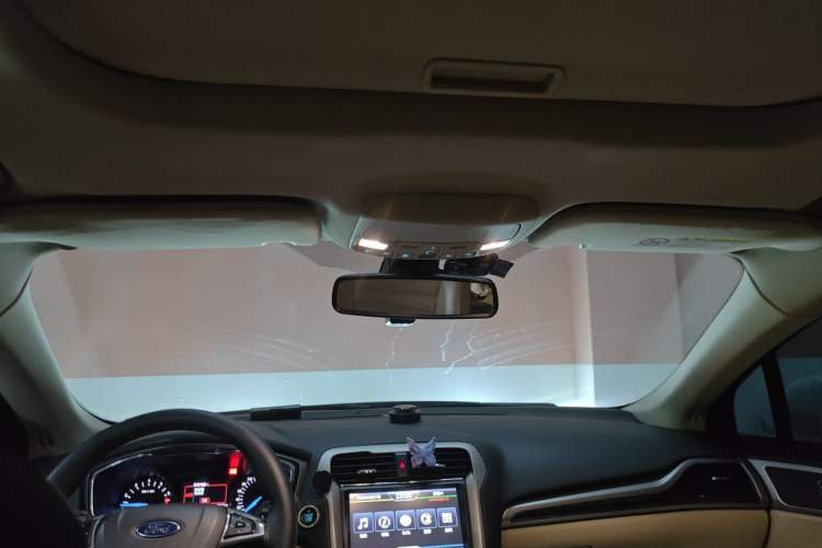 Used Ford Mondeo 2013 2.0L GTDi 200 Fashion Edition Headliner