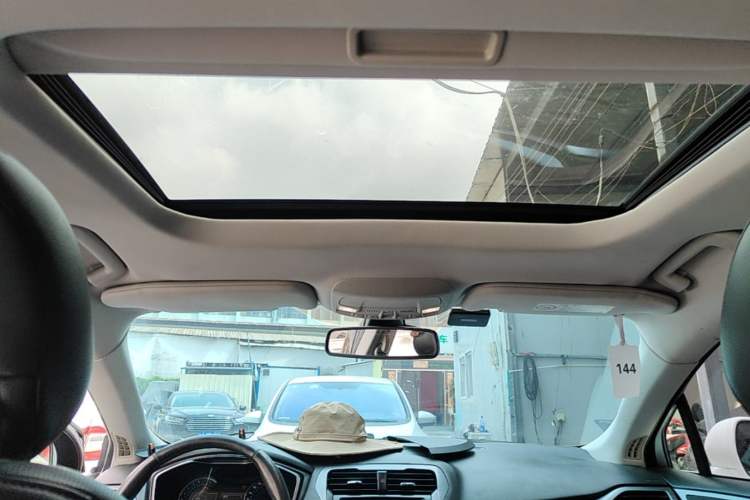 Used Ford Mondeo 2013 2.0L GTDi240 Luxury Sport Model Headliner