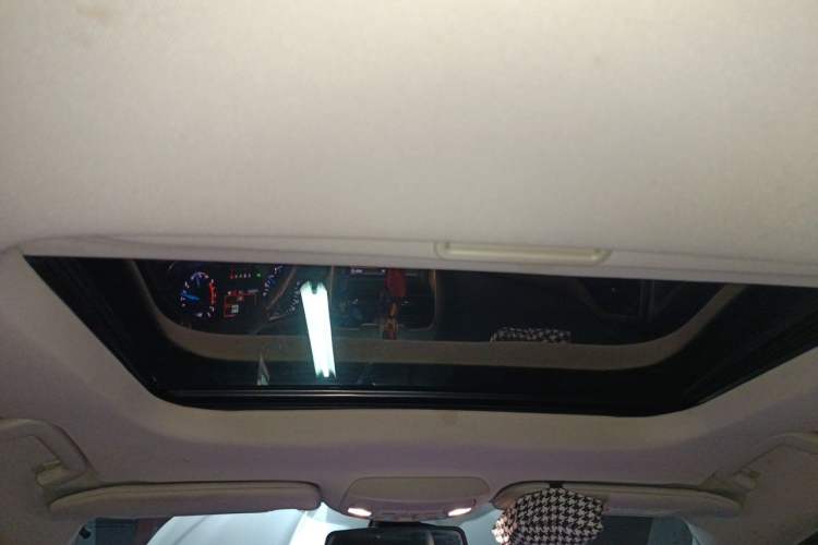 Used Ford Mondeo 2013 2.0L GTDi 200 Fashion Edition Headliner