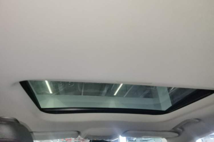 Used Ford Mondeo 2013 2.0L GTDi240 Luxury Sport Model Headliner