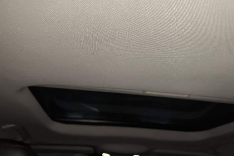 Used Ford Mondeo 2013 2.0L GTDi 200 Fashion Edition Headliner