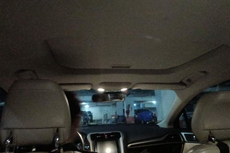 Used Ford Mondeo 2013 2.0L GTDi 200 Fashion Edition Headliner