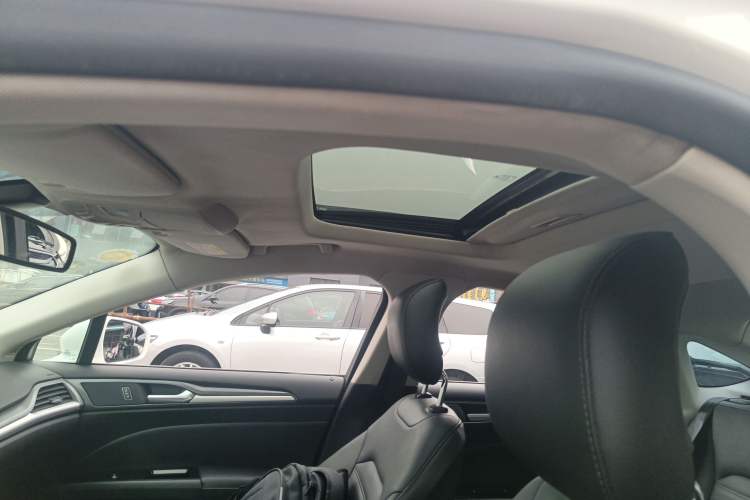 Used Ford Mondeo 2013 1.5L GTDi180 Fashion Edition Headliner