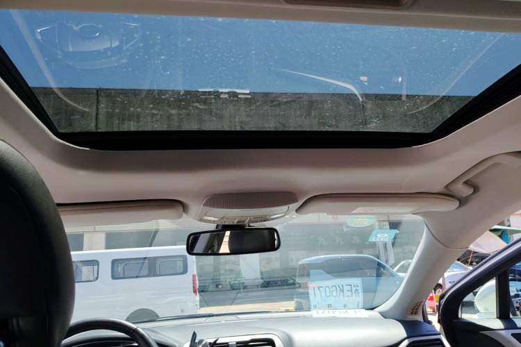 Used Ford Mondeo 2013 2.0L GTDi 200 Fashion Edition Headliner