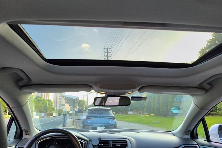 Used Ford Mondeo 2013 2.0L GTDi240 Luxury Sport Model Headliner