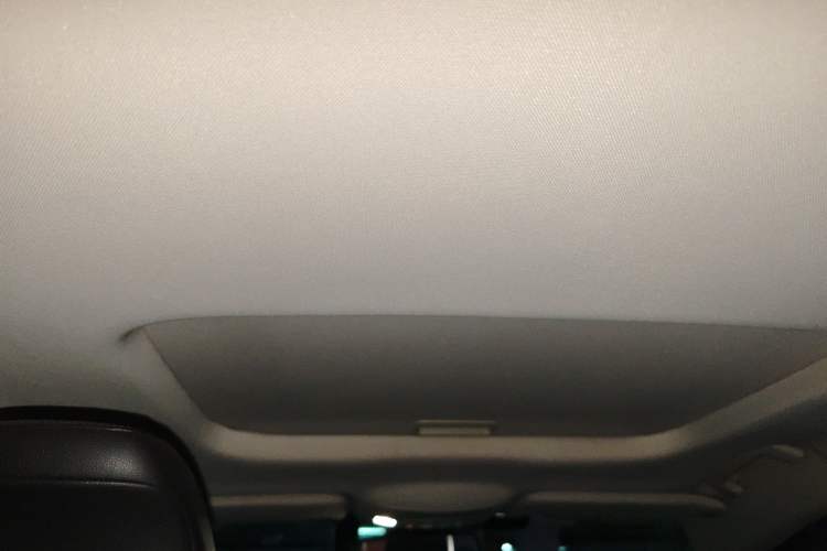 Used Ford Mondeo 2013 2.0L GTDi 200 Fashion Edition Headliner