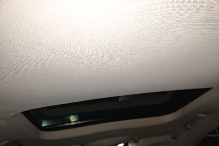 Used Ford Mondeo 2013 2.0L GTDi240 Luxury Sport Model Headliner