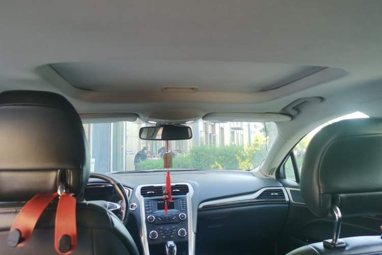 Used Ford Mondeo 2013 2.0L GTDi 200 Fashion Edition Headliner