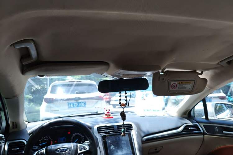 Used Ford Mondeo 2013 1.5L GTDi180 Comfort Model Headliner