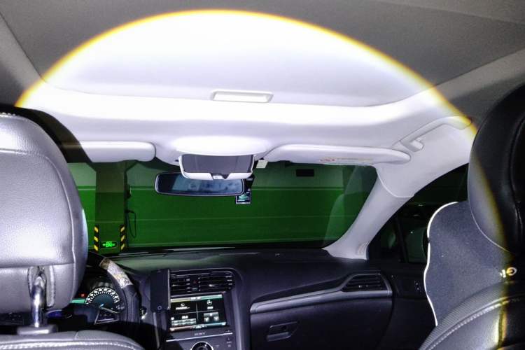 Used Ford Mondeo 2013 2.0L GTDi240 Luxury Sport Model Headliner