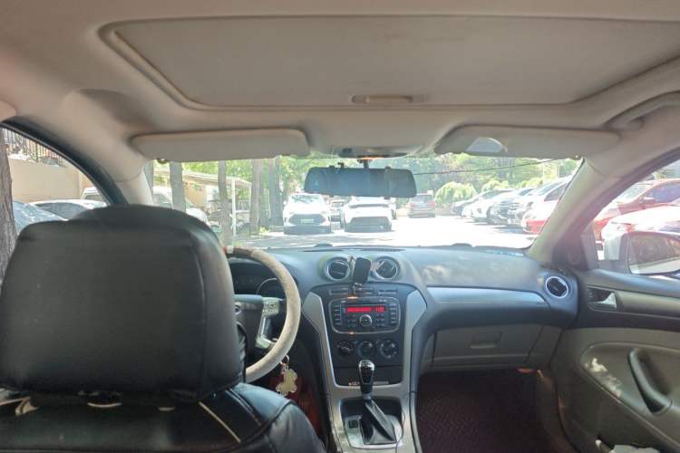 Used Ford Mondeo 2013 2.3L Fashion Edition Headliner