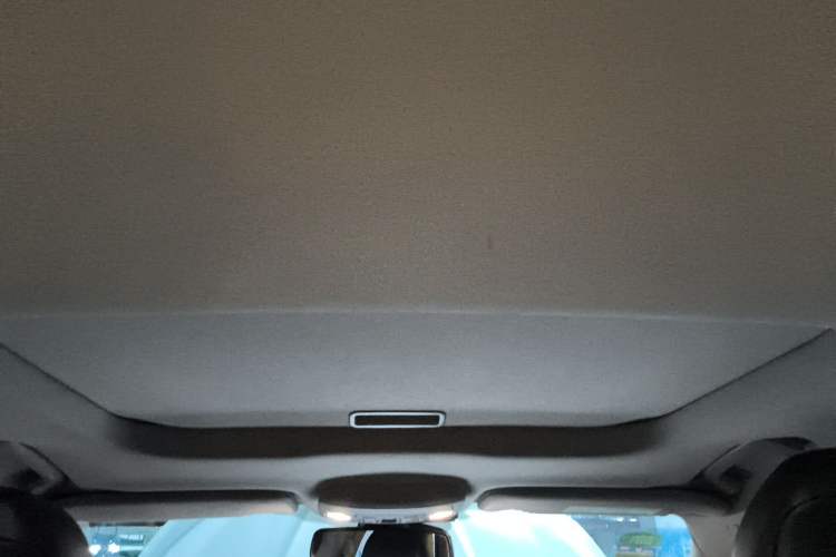 Used Ford Mondeo 2013 2.0L GTDi 200 Fashion Edition Headliner