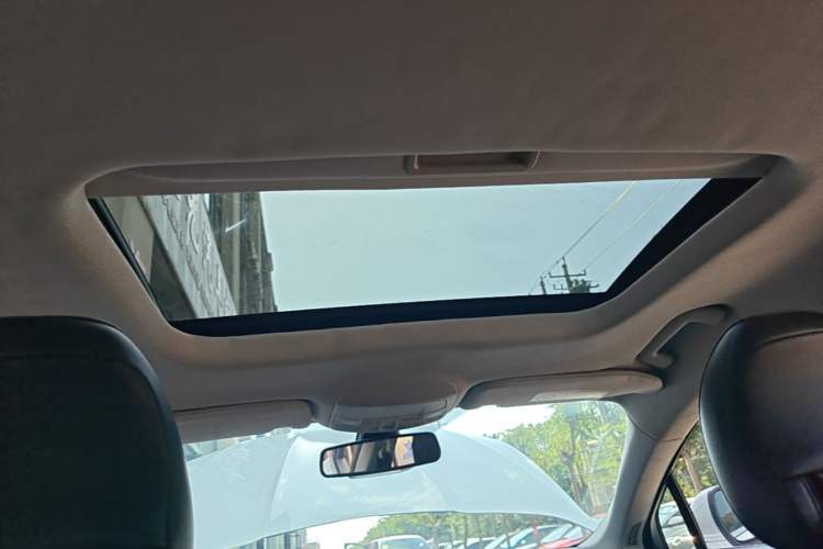 Used Ford Mondeo 2013 2.0L GTDi 200 Fashion Edition Headliner