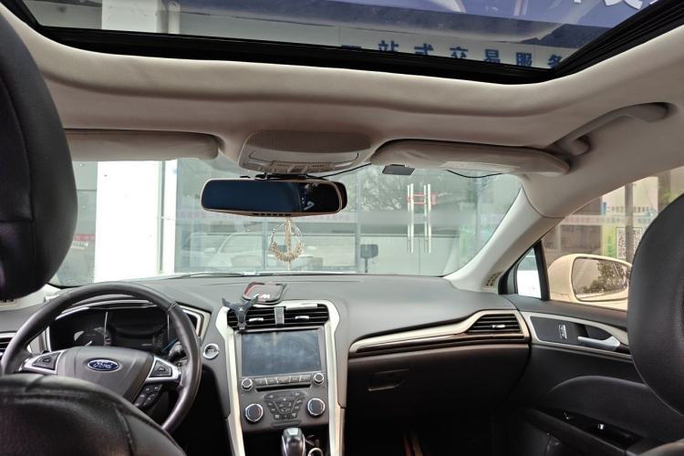 Used Ford Mondeo 2013 2.0L GTDi 200 Fashion Edition Headliner