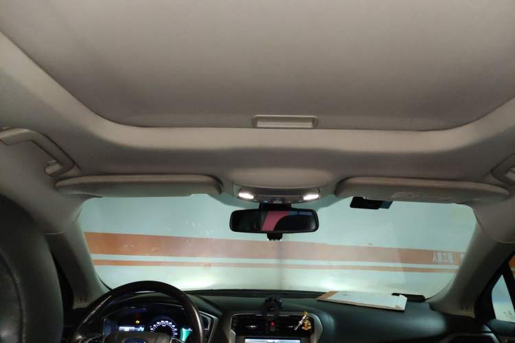Used Ford Mondeo 2013 2.0L GTDi 200 Luxury Model Headliner