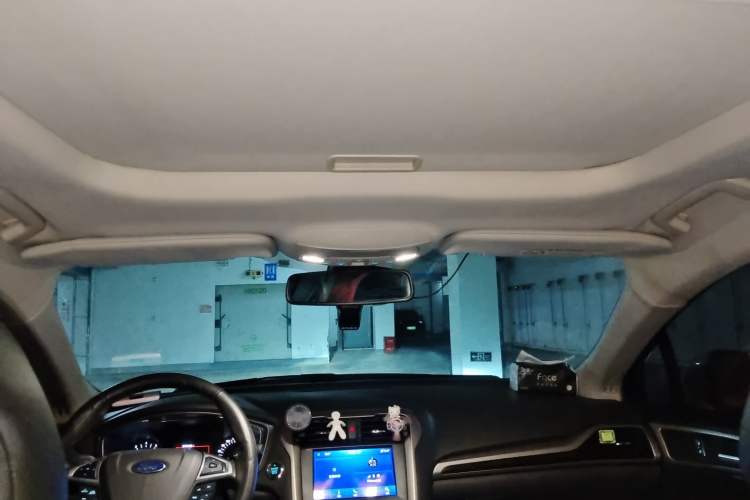 Used Ford Mondeo 2013 2.0L GTDi 200 Fashion Edition Headliner