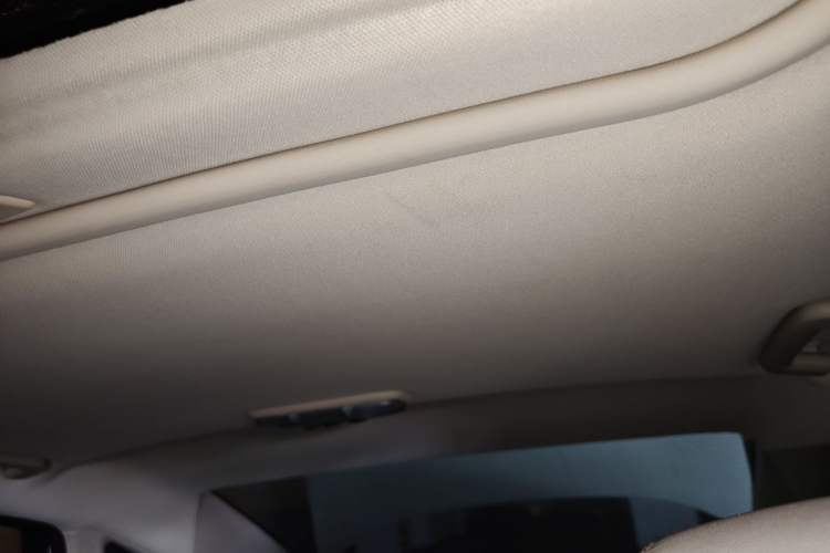 Used Ford Mondeo 2013 2.3L Fashion Edition Headliner
