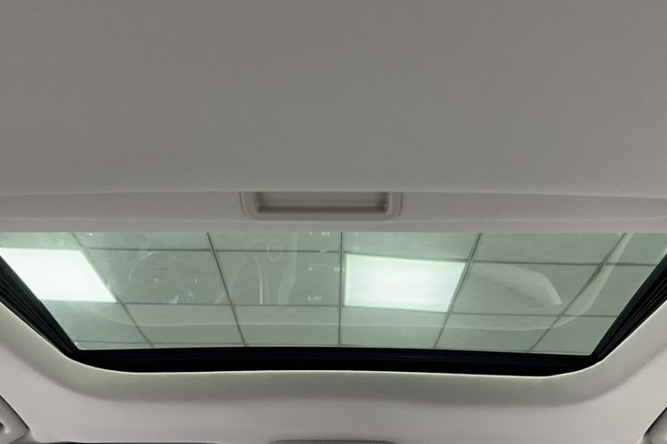 Used Ford Mondeo 2013 2.0L GTDi 200 Luxury Model Headliner