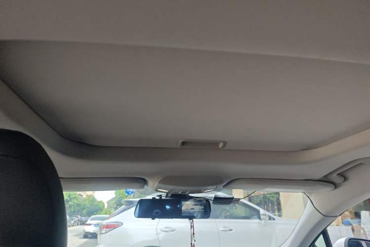 Used Ford Mondeo 2013 2.0L GTDi 200 Fashion Edition Headliner