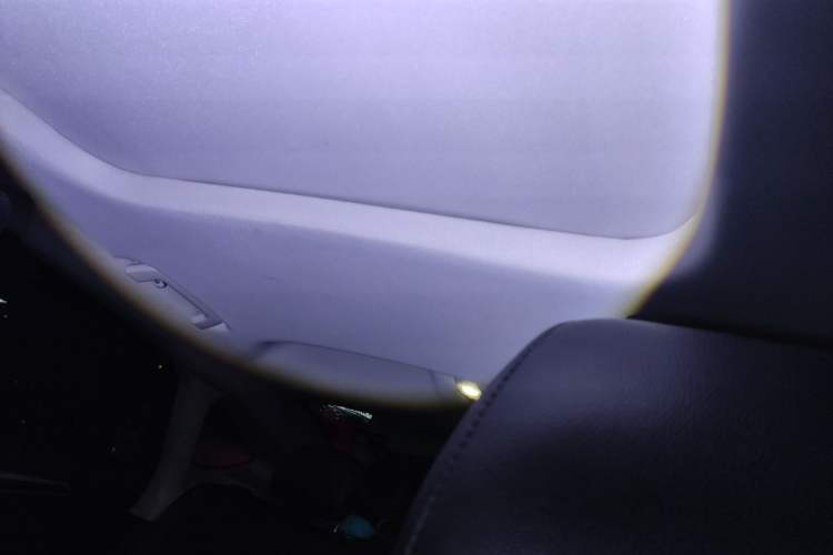 Used Ford Mondeo 2013 2.0L GTDi 200 Luxury Model Headliner