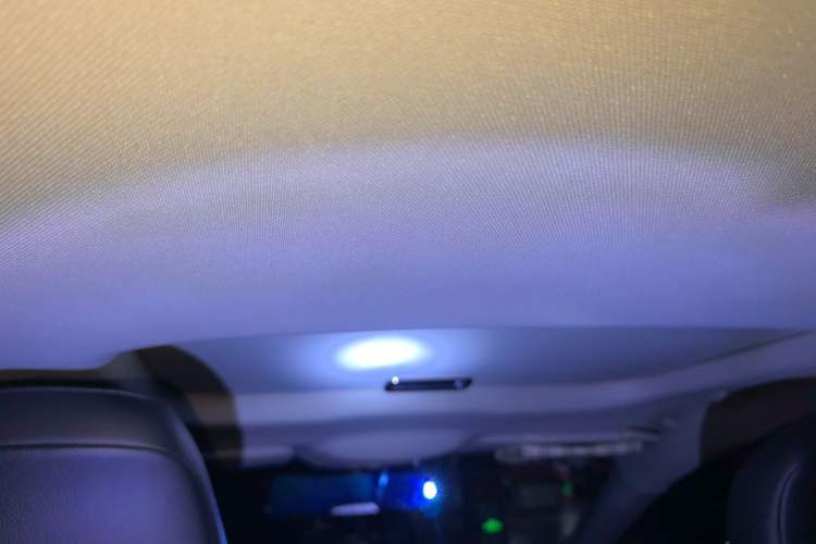 Used Ford Mondeo 2013 2.0L GTDi 200 Fashion Edition Headliner