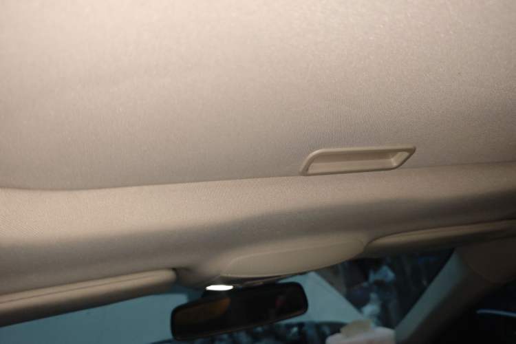 Used Ford Mondeo 2013 2.0L GTDi240 Luxury Sport Model Headliner