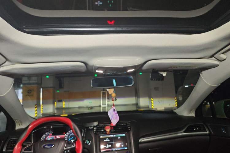 Used Ford Mondeo 2013 2.0L GTDi240 Luxury Sport Model Headliner
