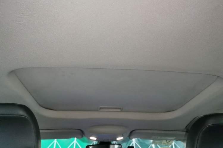 Used Ford Mondeo 2013 2.0L GTDi 200 Fashion Edition Headliner